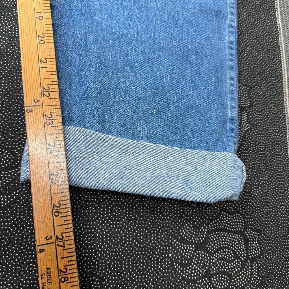 Wrangler Originals Men's Size 38x29 Medium Wash Jeans Relaxed Fit - Picture 9 of 10